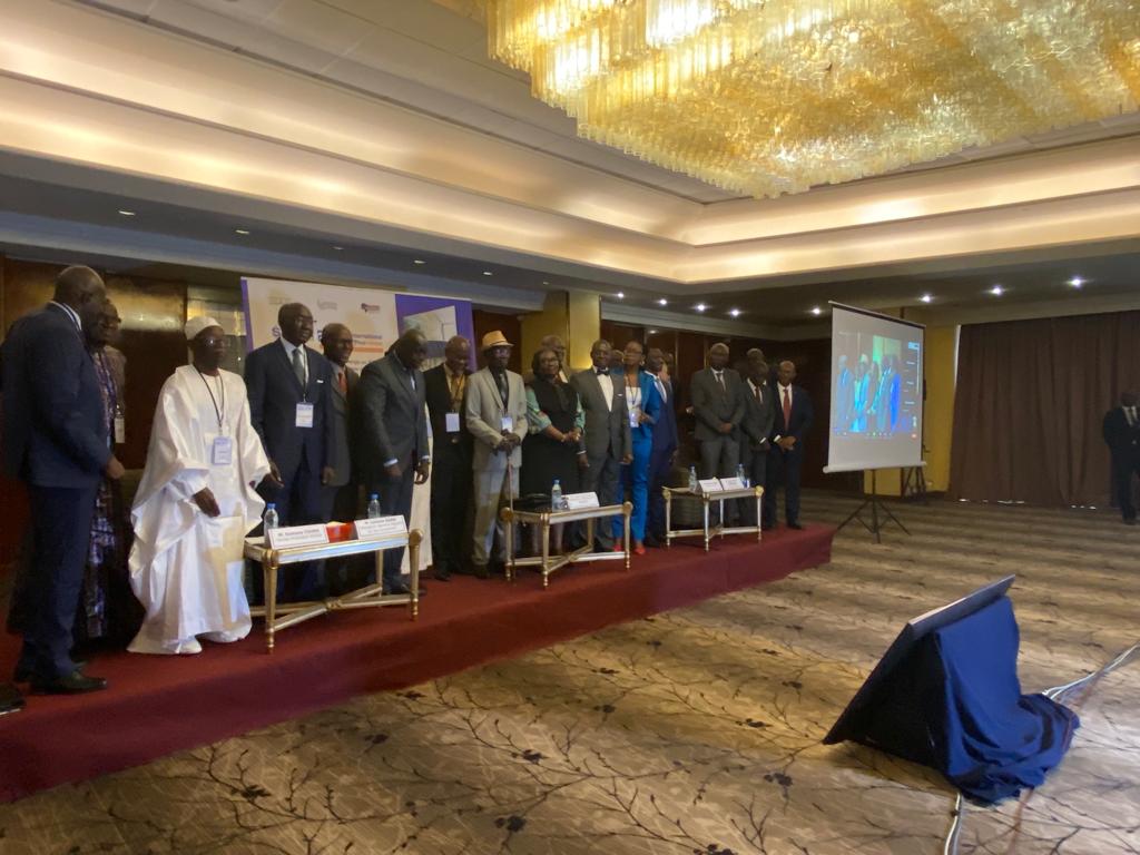 Mepsenegal's tweet photo. Ouverture ce mardi 7 mars à  Dakar par le Ministre du Pétrole et des Energies Mme @GladimaSophie du 20ème salon international de l'énergie et du pétrole en Afrique #SIEPA en présence des principaux acteurs de l'énergie venus de plusieurs horizons https://t.co/l97o0kzd8g