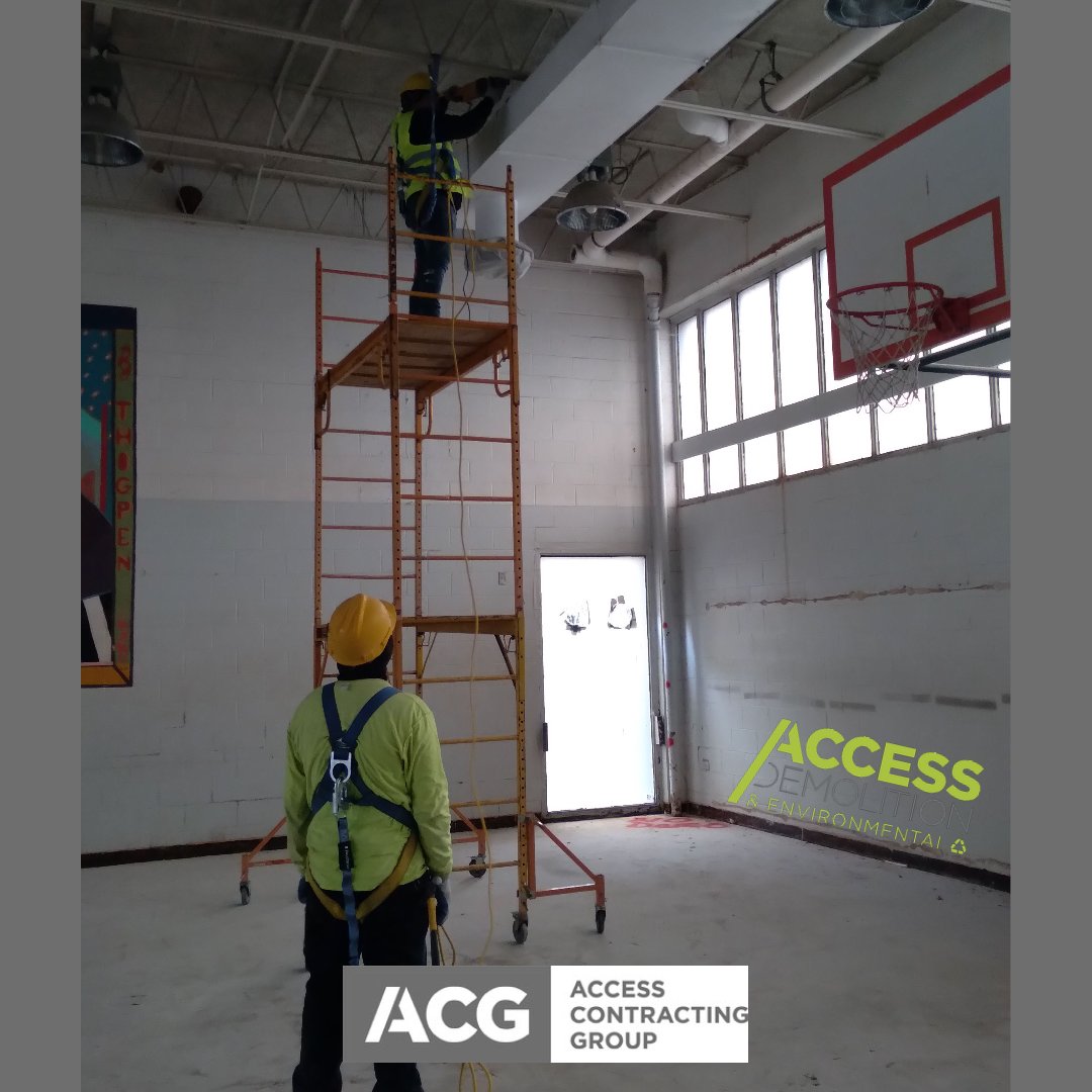 accessdemomd's tweet photo. Working at a jobsite in Baltimore, MD following safety standards

#Access #ACG #AccessDemolition #Demo #DemoRemoval #Safety #BusinessPage #MDDemo https://t.co/uwh1RPgig5