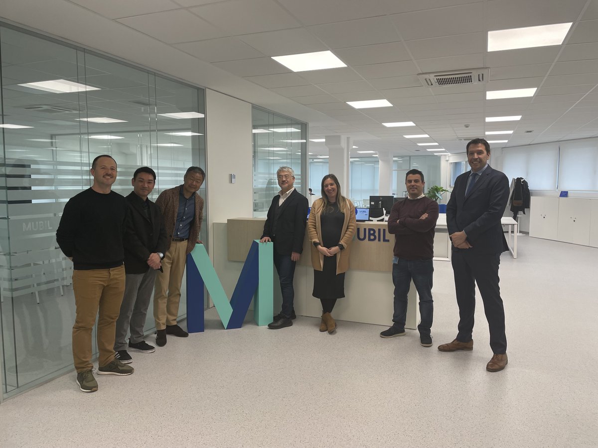 Today we have had the visit of @HitachiGlobal, from Japan. Together with @grupospri and #BasqueTradeAndInvestment they have visited MUBIL Center, the laboratories and also learned about the MUBIL project. Thank you for the visit! #smart #sustainable #mobility