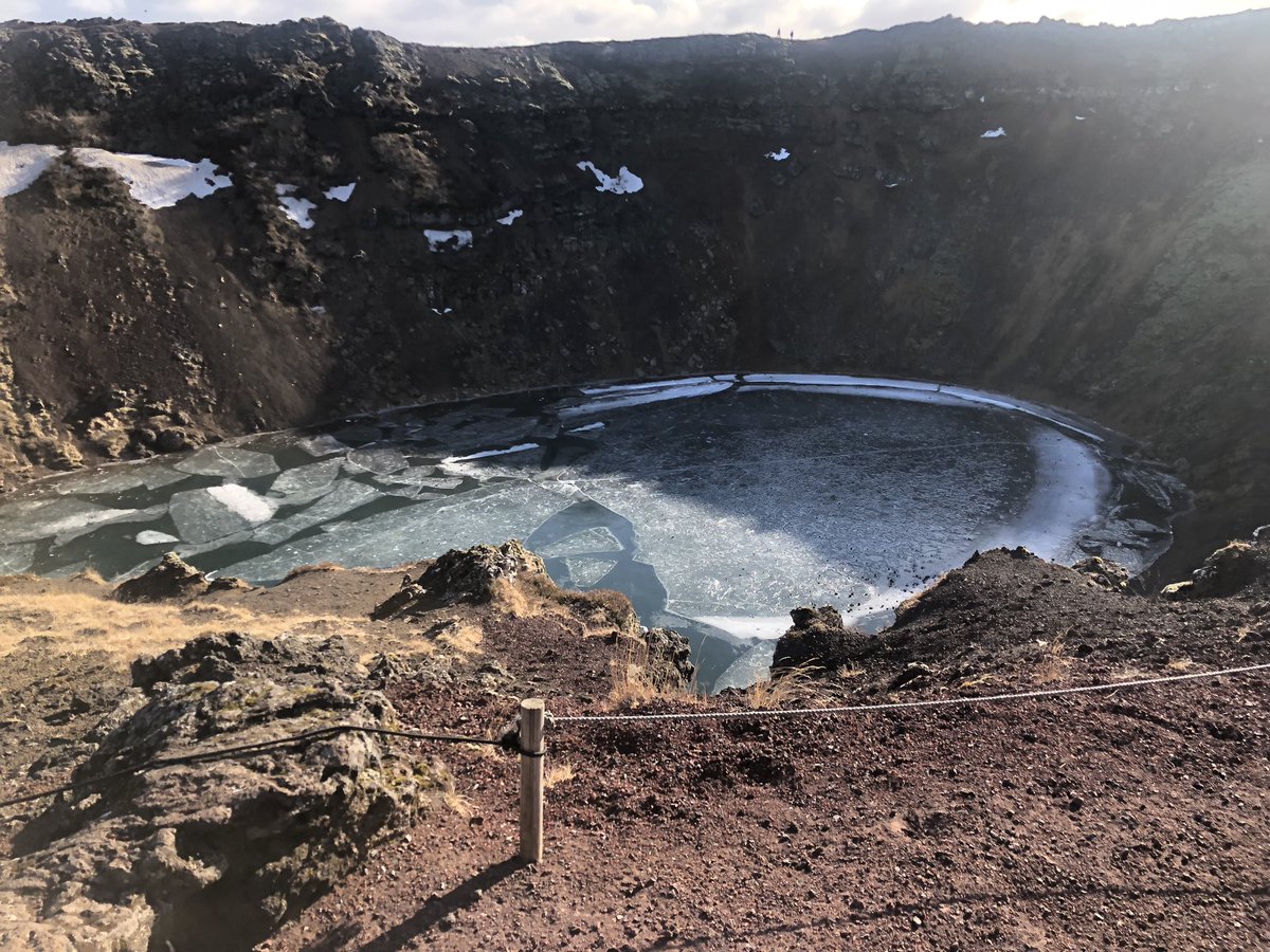 GreenheadGeog's tweet photo. Kerið volcanic crater 🌋 A perfect place to visit after the Lava centre. Next stop is a walk through lava tunnels. 🧡 https://t.co/9ZEAAywheV
