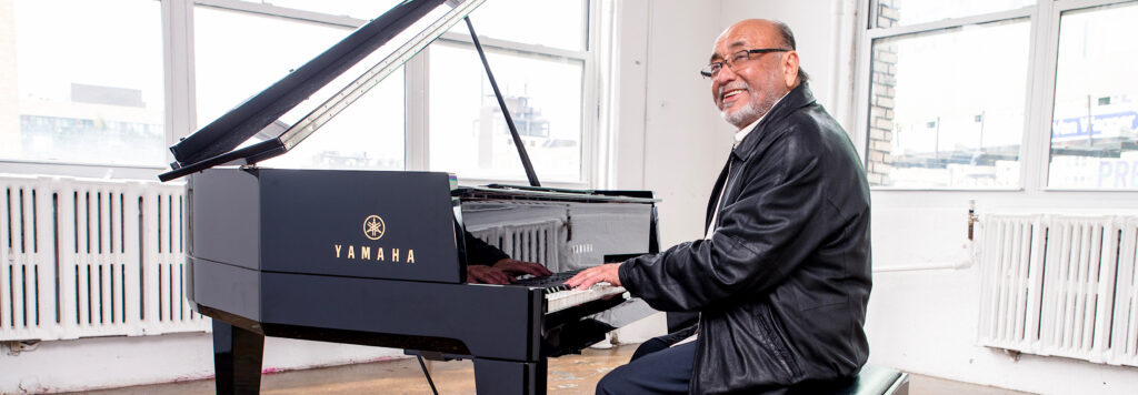 EDDIE PALMIERI SE TRANSPORTA “A OTRO MUNDO” CADA VEZ QUE TOCA EL PIANO elespecial.com/eddie-palmieri…