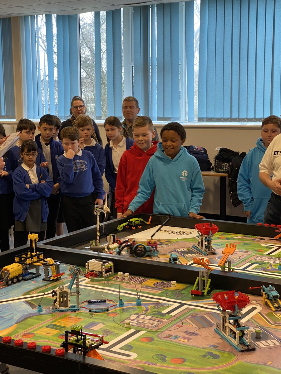 And we’re off! 🚀 Frenchay Primary School are the first team on the mat this morning, putting their #robots to the test! #FIRSTLegoLeague @IETeducation