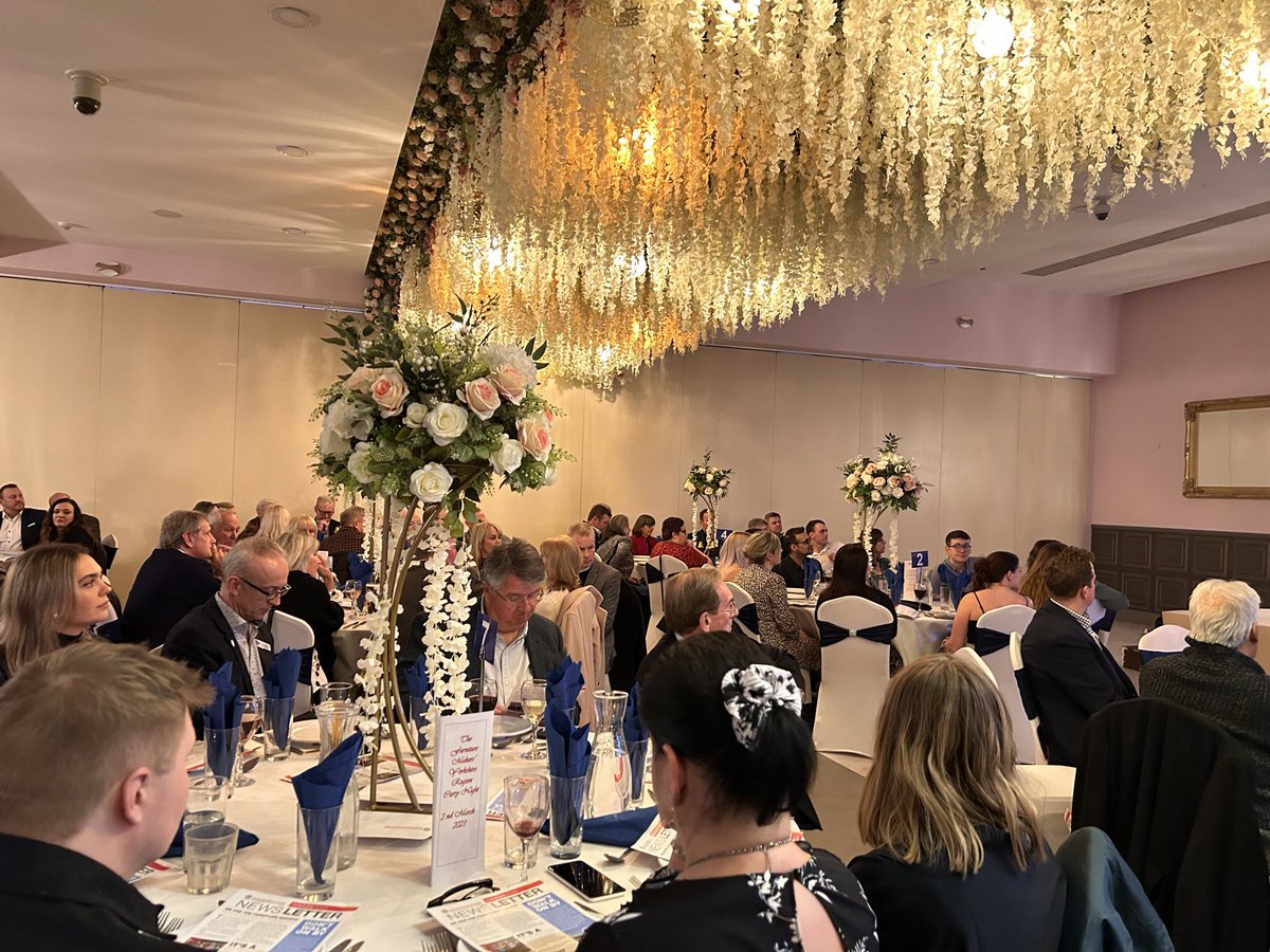 Enjoying a delicious meal at the ⁦<a href="/FurnitureMkrsCo/">The Furniture Makers’ Company</a>⁩ #Yorkshire Region curry evening last week.  Thank you to everyone who organised the event and came along to support - especially ⁦<a href="/mark4dewsbury/">Mark Eastwood</a>⁩ ⁦<a href="/farabutt/">FARKHANDA H-B</a>⁩ ⁦<a href="/jessonsleep/">Jessica Alexander</a>⁩
