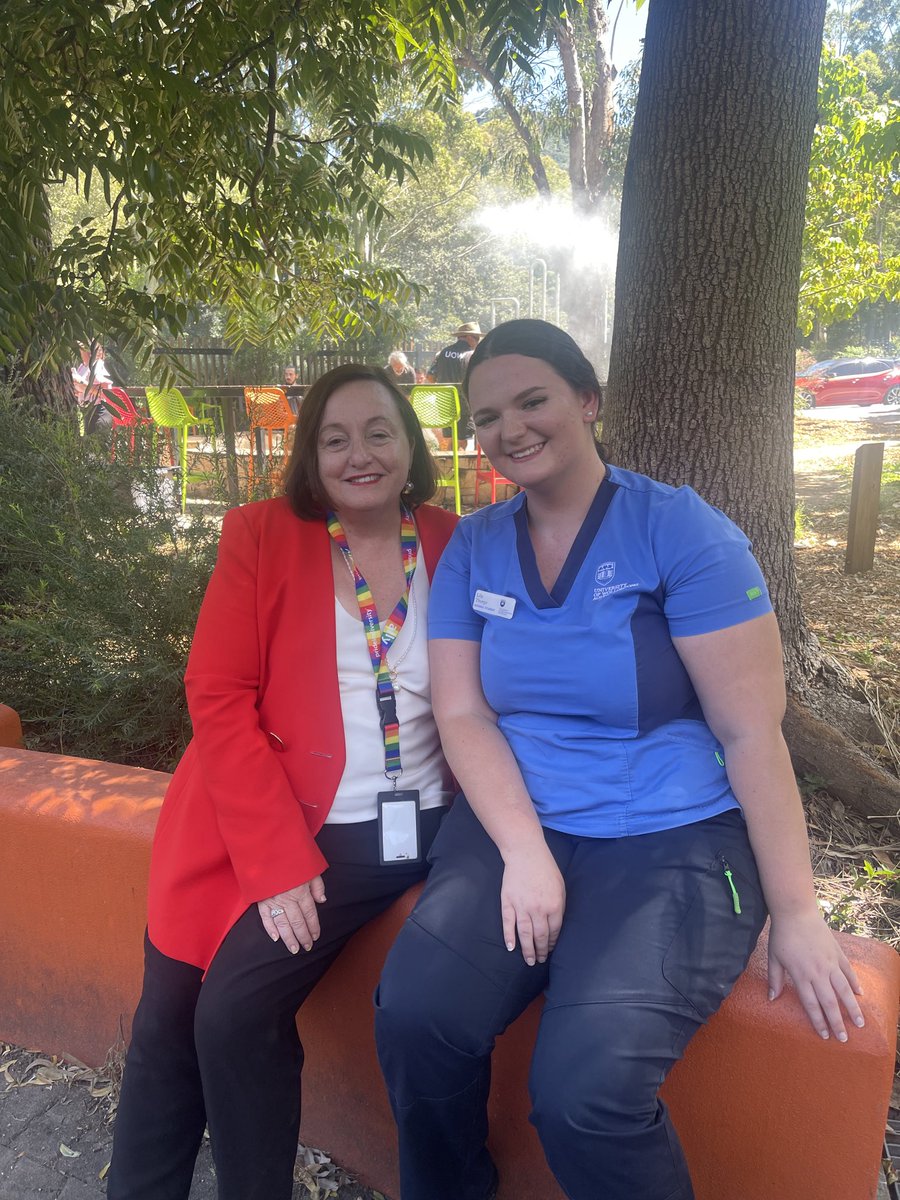 An old nurse and a new nurse ⁦<a href="/UOW/">UOW</a>⁩ ⁦<a href="/UoWnursing/">UOW School of Nursing</a>⁩ way to go Lily! #Nursing a fabulous profession and a fabulous career