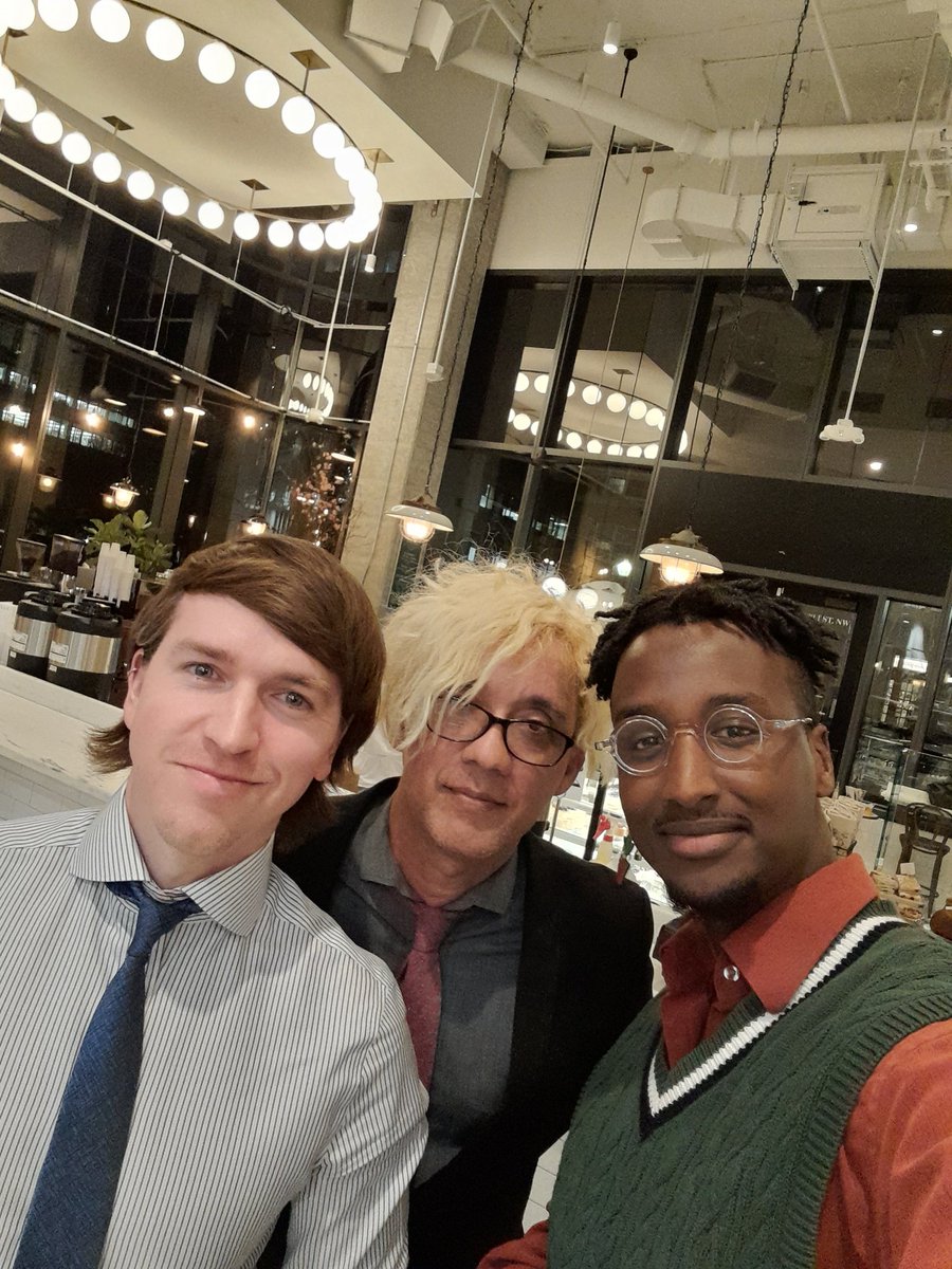 UNIBAMSupport's tweet image. Networking is about sharing information. This was done in New York and DC. The value of knowledge is universal anywhere in the world. With @PhilofDelphi