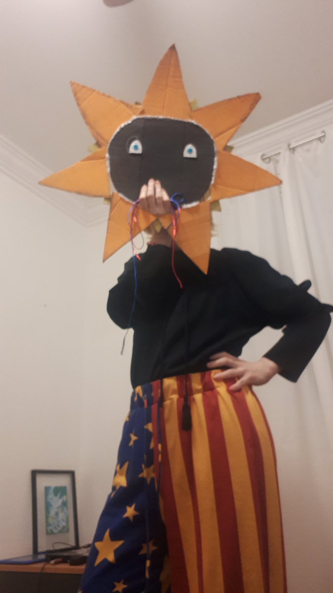 CelestialRoyals's tweet image. @CatspawCreates 
Gift for my friend.
Pin Up (Computer Virus) Eclipse and all his sass and glory. 👑🌘💅
Shes makes amazing art of the boys so i thought id mimick the pose he does in his art.
#sunandmoonshow #TSAMS #samseclipse #SAMS