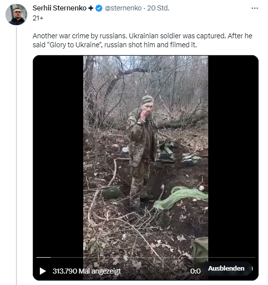 LarsWienand's tweet photo. Verheerend für Russland. 
Russen erschießen ukrainischen Soldaten Shadura Mykolayovych vor laufender Kamera, nachdem der an der Zigarette zieht und "Slava Ukraini" sagt. 

Das wird international Empörung auslösen. https://t.co/P4bG8sdsFE