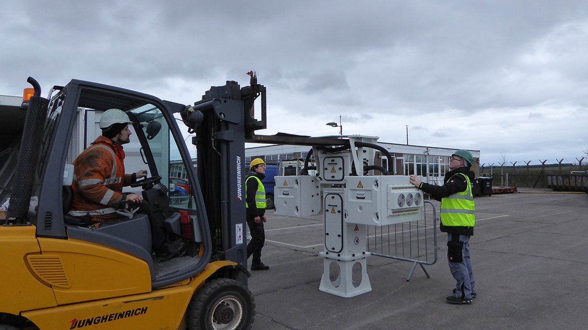 National Centre for Atmospheric Science tweet media