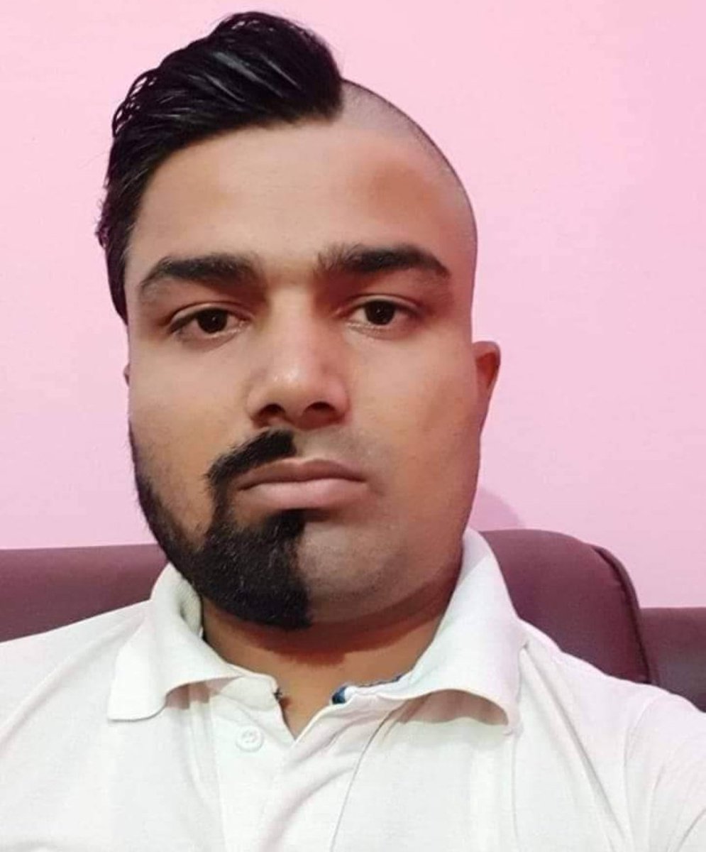 the_VinayDubey's tweet photo. हम तो सोचे थे लंबा लडोगे पर तु तो मेरे केवल 2 विडियो मे ही जेल जाने लगा.... 🤣

 🤣 Welcome To Jail Bhaduaaa 🤣

फर्जी आदमी #बवासीर_ऑफ_बिहार फर्जी ही खबर चलाएगा..ना 🤣  #MKKMKB 🤣

🇮🇳🇮🇳 #VinayDubeyMumbai 🇮🇳🇮🇳 https://t.co/MmHnhb6hyE