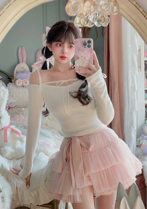 Bobon21_japan's tweet photo. 🔄リツイート＆❤いいねで新作当たるチャンス❣🤩
締切3/9(木)👈🙊

🌸2023春新作🌸

肩まで開いたボートネックデザインで
首から肩にかけてのデコルテラインが
シルエット美な印象だよ🤗

🆕バレリーナオフショル薄手ニットトップス
🛒https://t.co/8WOMFzodbM
#bobon21新春プレゼント企画2 https://t.co/kaNovmYR7r
