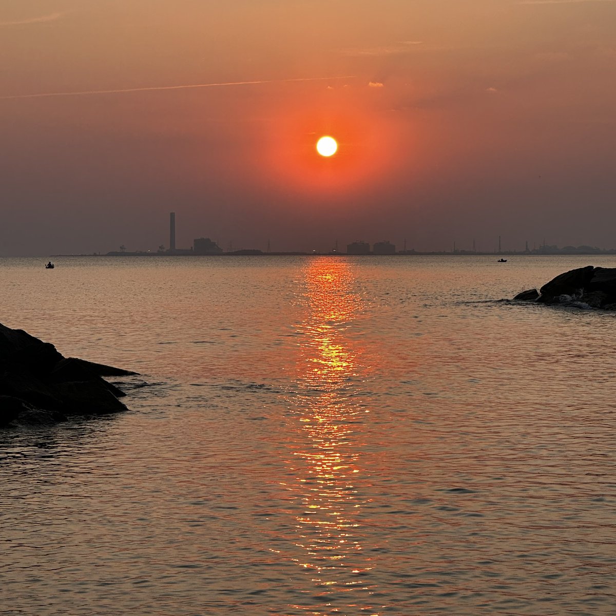 มาแบ่งรูป sunset ในมือถือกัน :– )  ☼