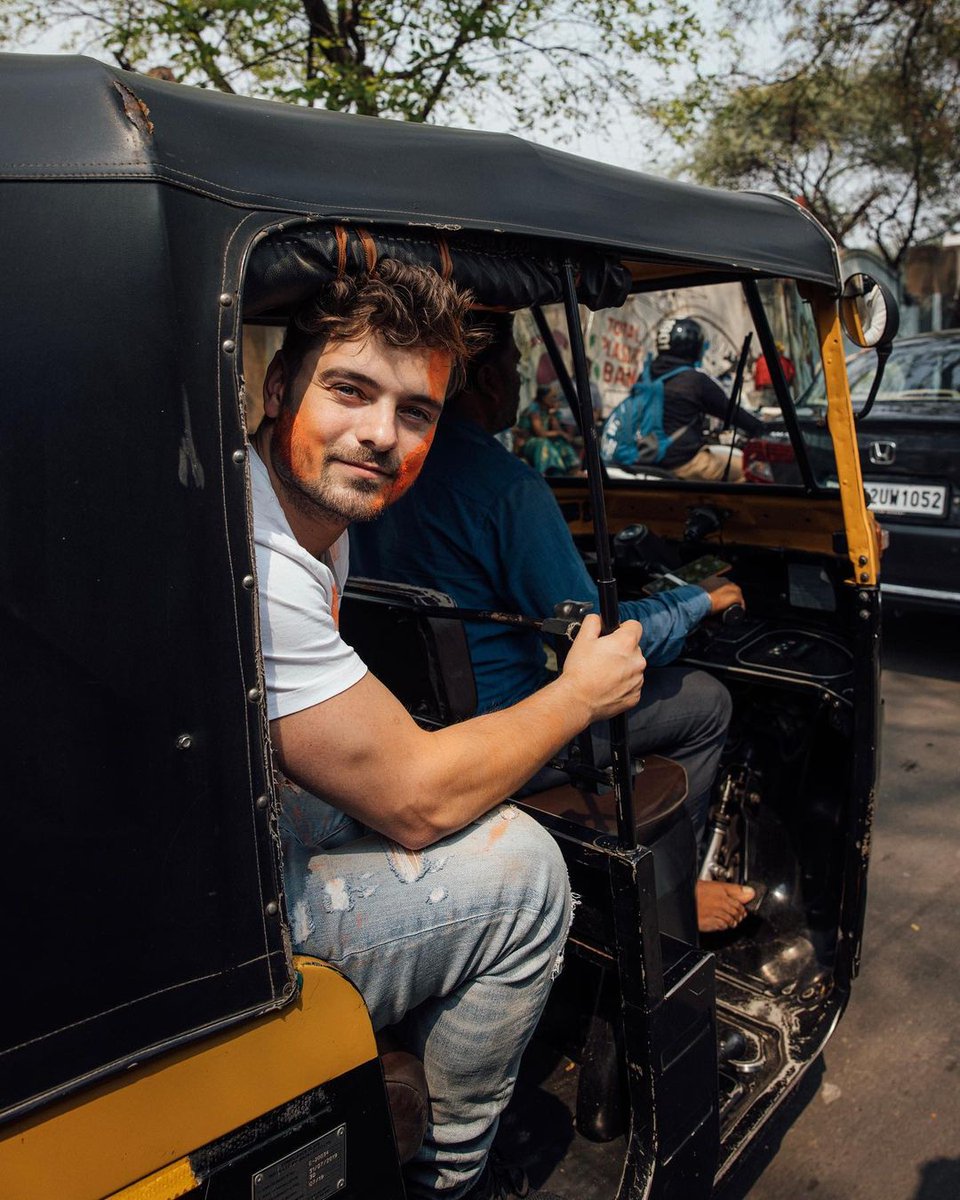 MartinGarrix's tweet photo. Happy Holi ❤️🇮🇳 https://t.co/XKF5UCKdC9