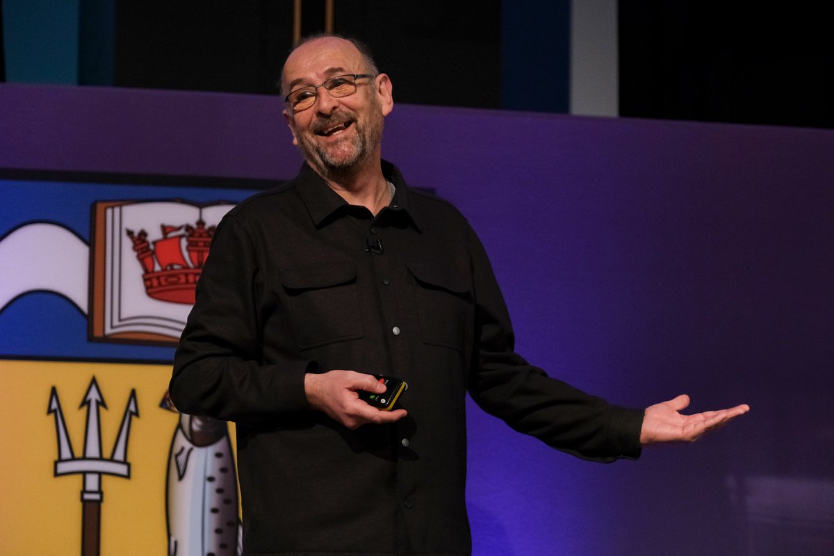 ‘This is a profound moment in learning. AI will change why we learn, what we learn and how we learn. It is not the enemy to education. It’s transforming our learning and teaching back to dialogue.’

Inspiring and thought provoking delivery from our keynote speaker @donaldclark