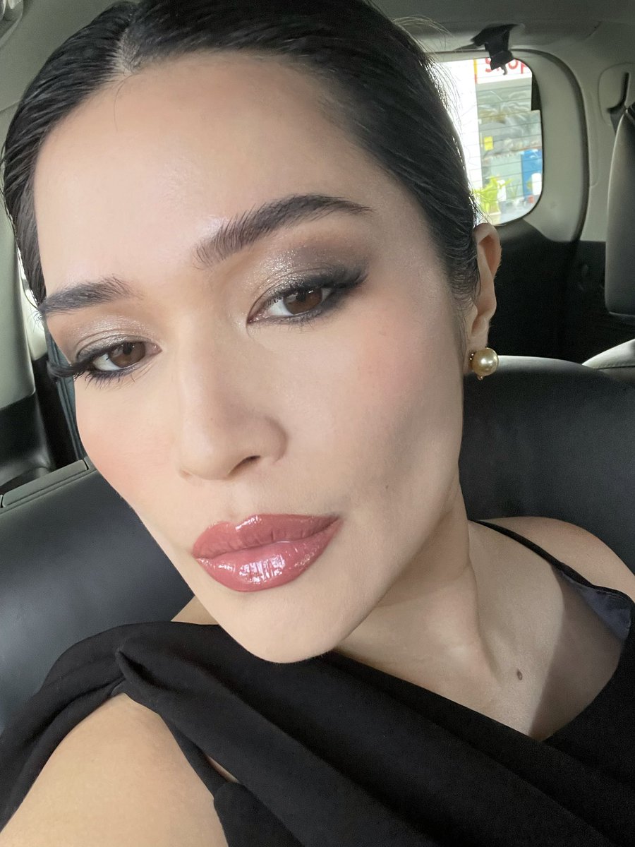 raleene's tweet photo. Also, I did my own makeup and I’m so thankful for tiktok tutorials for helping me refresh my makeup techniques 💕 https://t.co/FQS9gtmpzq