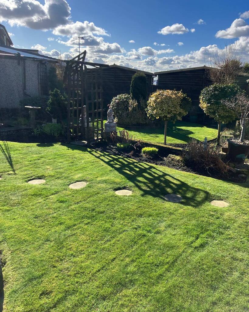 TLCBury's tweet photo. #lawntreatment #lawnmowing #scarify #aerate #lawntreatmentsbury #lawnmowingbury #loveyourlawn #bury #tottington #ramsbottom https://t.co/T0NgoBCDmE
