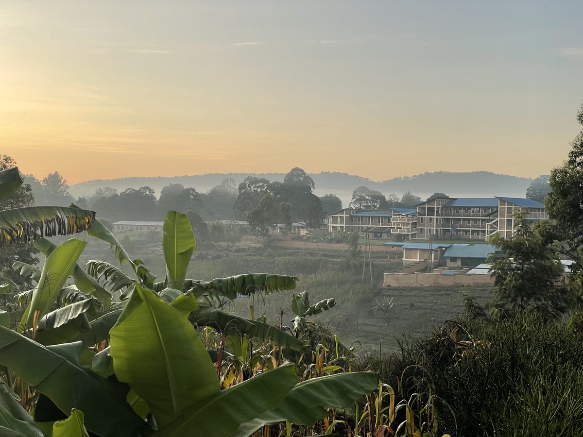 At the inspiring Hôpital Espoir de Kibuye in Burundi @UMichMedSchool alum Dr. Eric McLaughlin and @GraceAtTheFray colleagues join local partners to teach and heal. I have the privilege of adding a little ped cards to this v special sauce this week. @FulbrightPrgrm @UM_cghe