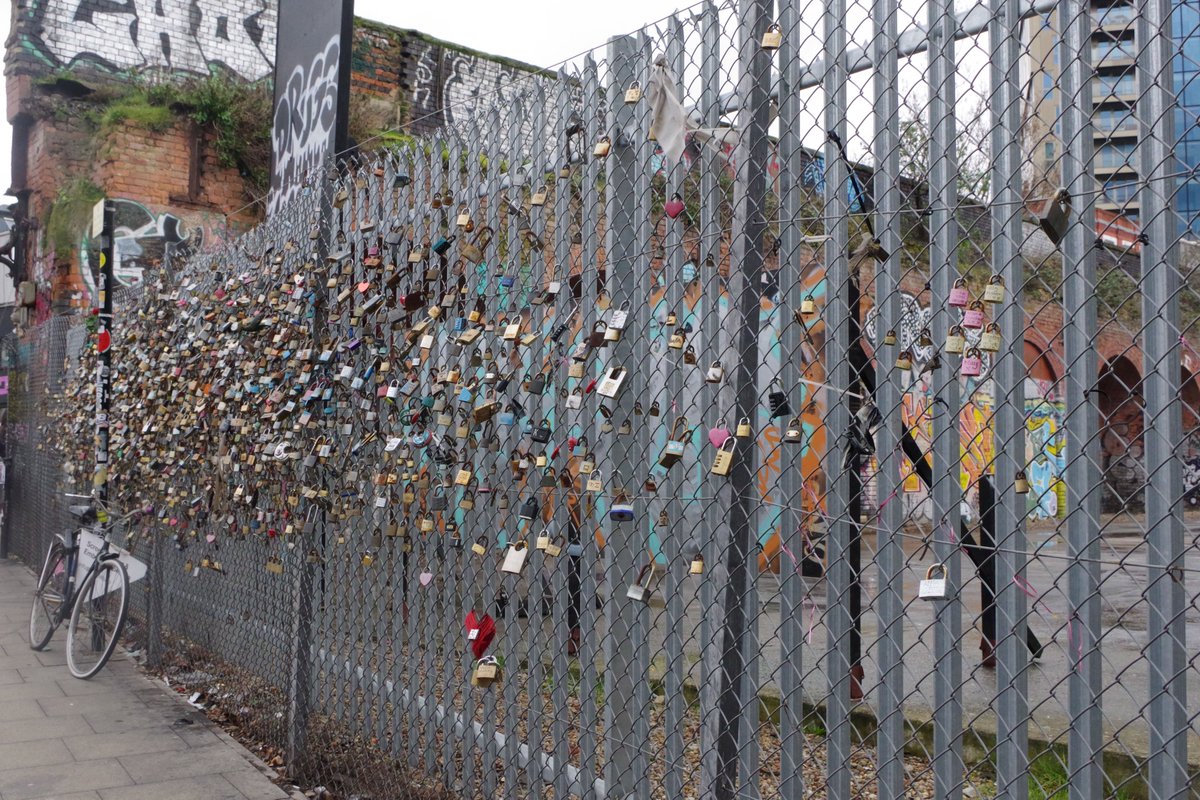 talaith's tweet photo. Today's adventure!  Taking photos of lock locks for @CeriHoulbrook's Contemporary Ritual and Tradition class #folklore https://t.co/dBnjsJRA3O