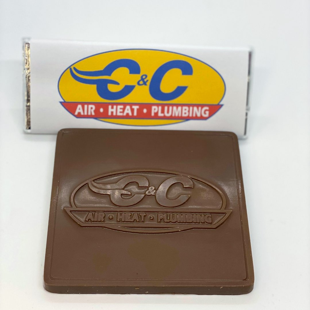 SuziSweetShoppe's tweet image. Here's how to be top of mind with clients.🍫🍫🍫

Our customized chocolates and wrappers are a tasty and memorable way to make a lasting impression on business prospects and clients. 

Take a look at the many options we offer on our website. suzisweetshoppe.com/collections/bu…