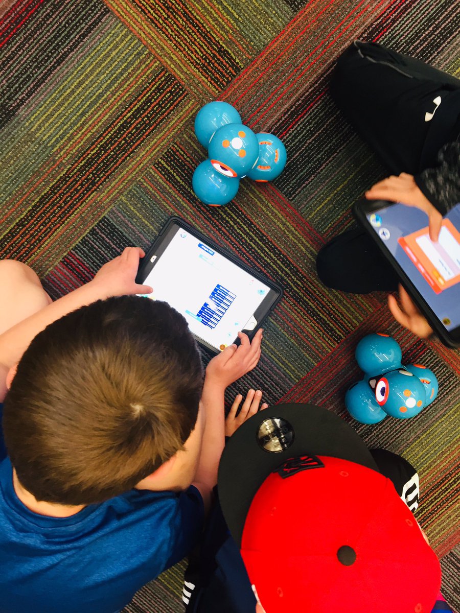 Jennifer Angle tweet media