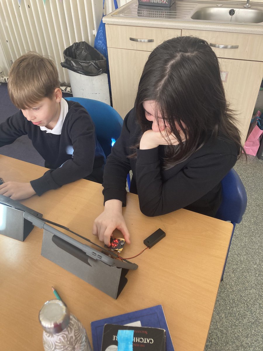 Miss Binnie P7W tweet media