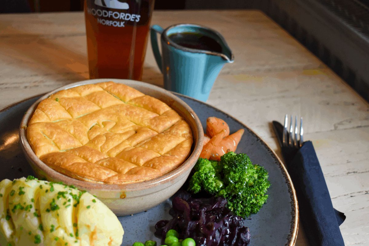 It’s #BritishPieWeek 🥧

This week is as good as any to indulge in your favourite #Pie. 

The Fur & Feather and The Lord Nelson have great pies available as well as great beer 🍺

Pick up your fork and dig in!🍴

#PieWeek #BritishPie #HomemadePie #Woodfordes #WoodfordesBrewery