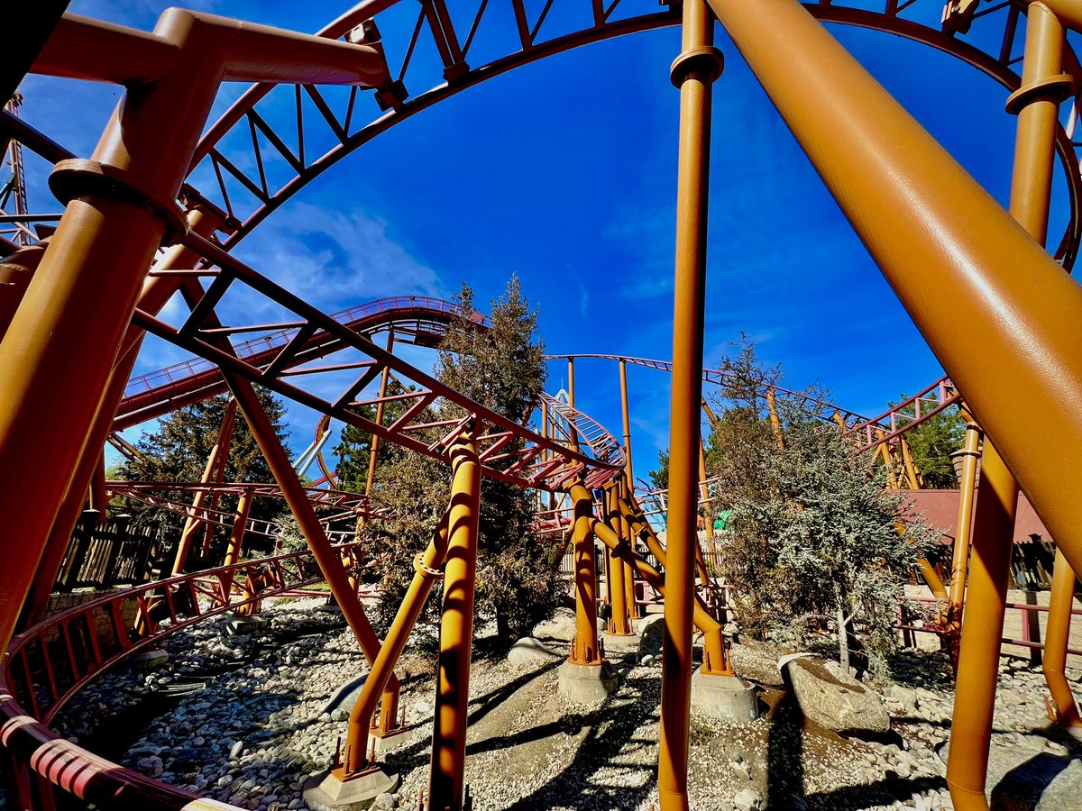 🎶 Just another trainless Tuesday 🎶

Sierra Sidewinder - <a href="/knotts/">Knott's Berry Farm</a> 

<a href="/UpstopMedia/">Upstop Media</a>, I gotta get to some parks in the next couple weeks. I need more for Tuesdays coming! 😂

#trainlesstuesday #knottsberryfarm
