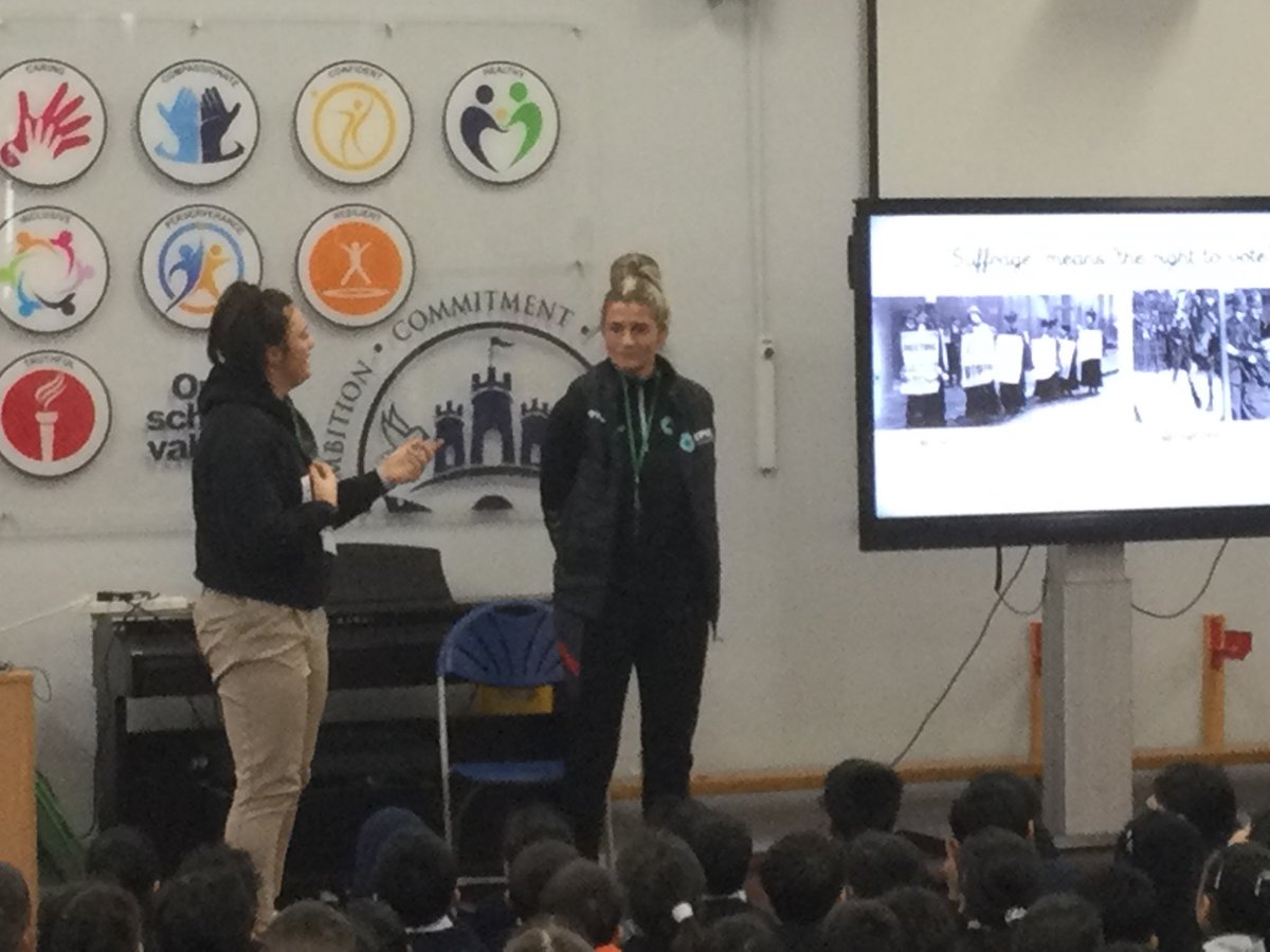 Thank you @JohnGulsonPS for having us this morning, it was wonderful to talk to all the children about empowering women and #IWD2023 💪
Talking about our own experiences and allowing all young people to strive in life. Thank you @EpicAcademy @JadeFormaston #communitytogetherness