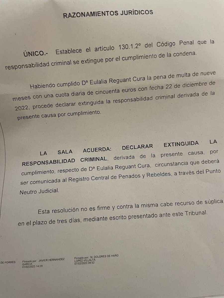 Avui hem sabut que han quedat “extingides les responsabilitats penals” de l’<a href="/aramateix/">Eulàlia Reguant Cura</a> per no respondre les preguntes de VOX al judici del procés al TS.
Felicitats, Eulàlia, i gràcies a tothom que li ha fer costat!
Gràcies sempre per mantenir-te #FermaContraElFeixisme