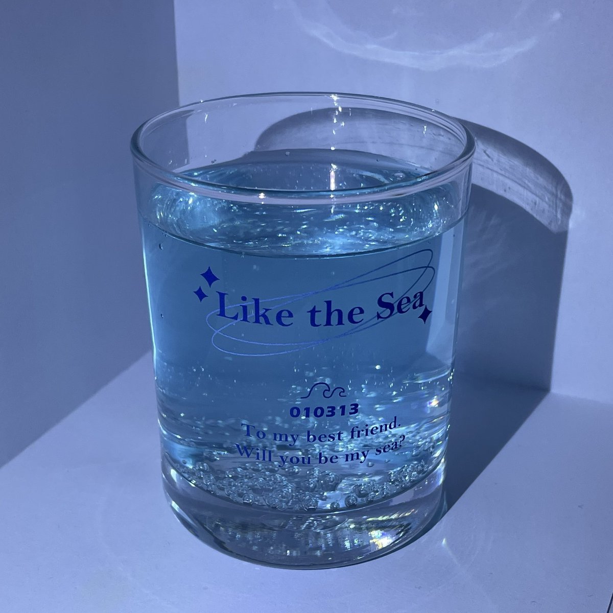sea_of_bg's tweet photo. ꗯ̤̮

𝘨𝘪𝘧𝘵 𝘱𝘳𝘦𝘷𝘪𝘦𝘸

선착특전으로 제공될 온더락잔입니다💙 https://t.co/drYDd2ypwo