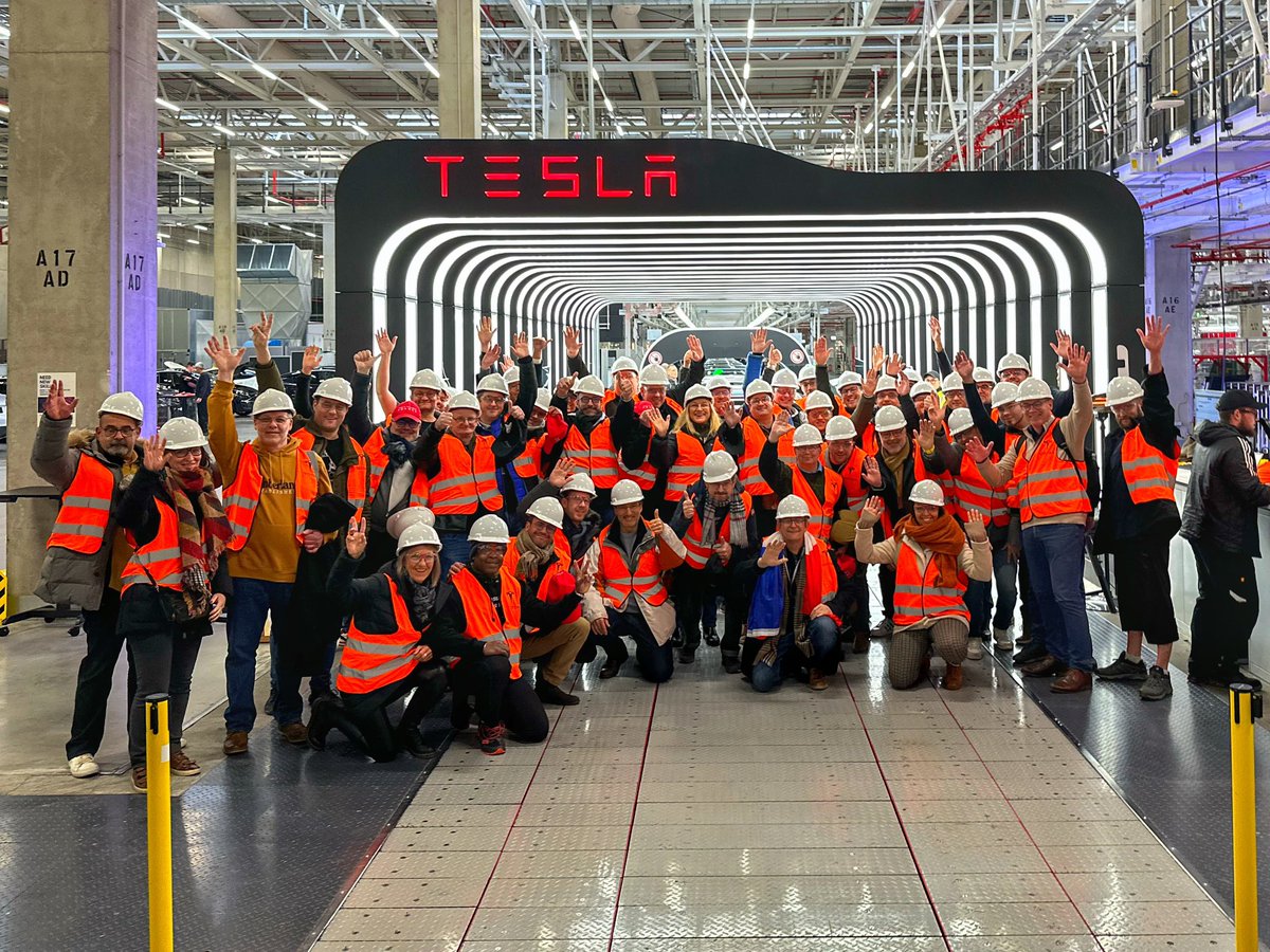 Tesla Owners Club France tweet media