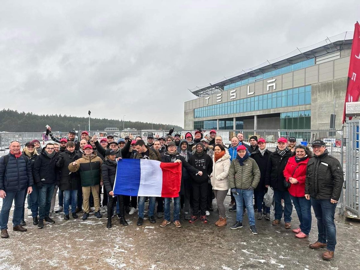 Tesla Owners Club France tweet media