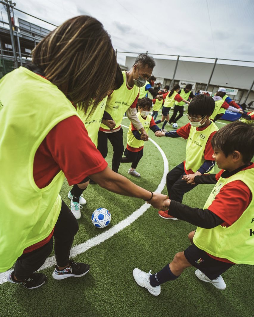 FundacioFCB's tweet photo. 🇯🇵We visited Team Adaptation in📍 Saitama, who works for children’s inclusion through sport using our #SportNet methodology. Thank you @TeamAdp2021 for your commitment, and @Konami for your support. #ForAllCapabilities https://t.co/G4hQqCr828