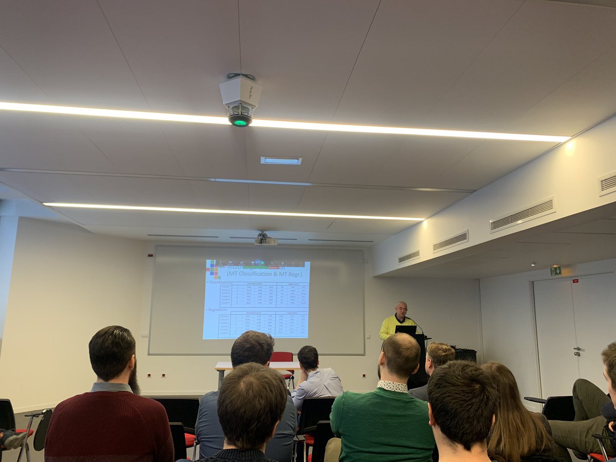 Saso from the <a href="/KnowledgeTechn2/">IJS - Knowledge Technologies</a> providing insights about semi-supervised learning for structured output prediction at <a href="/coseal_net/">coseal</a> 2023!