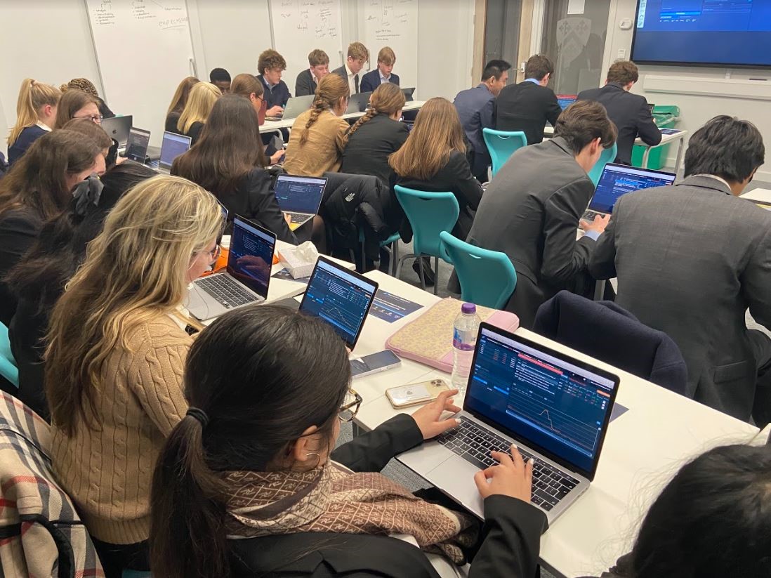 bsa-boarding-on-twitter-eighty-students-from-felsted-s-sixth-form