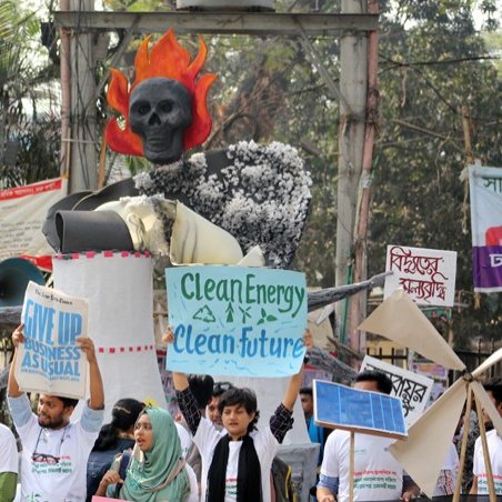 SohanYouthNetG's tweet photo. 🌍🌡️🔒 "The 1.5oC guardrail is crucial for a livable planet for everyone. But the fossil fuel industry's empty promises are just dangerous distractions. We need real action and accountability NOW! Let's work together towards a #FossilFreeWorld 🌿🌞🌱 #ClimateAction" 🌍🌡️🔒 https://t.co/BUJpoirmIe