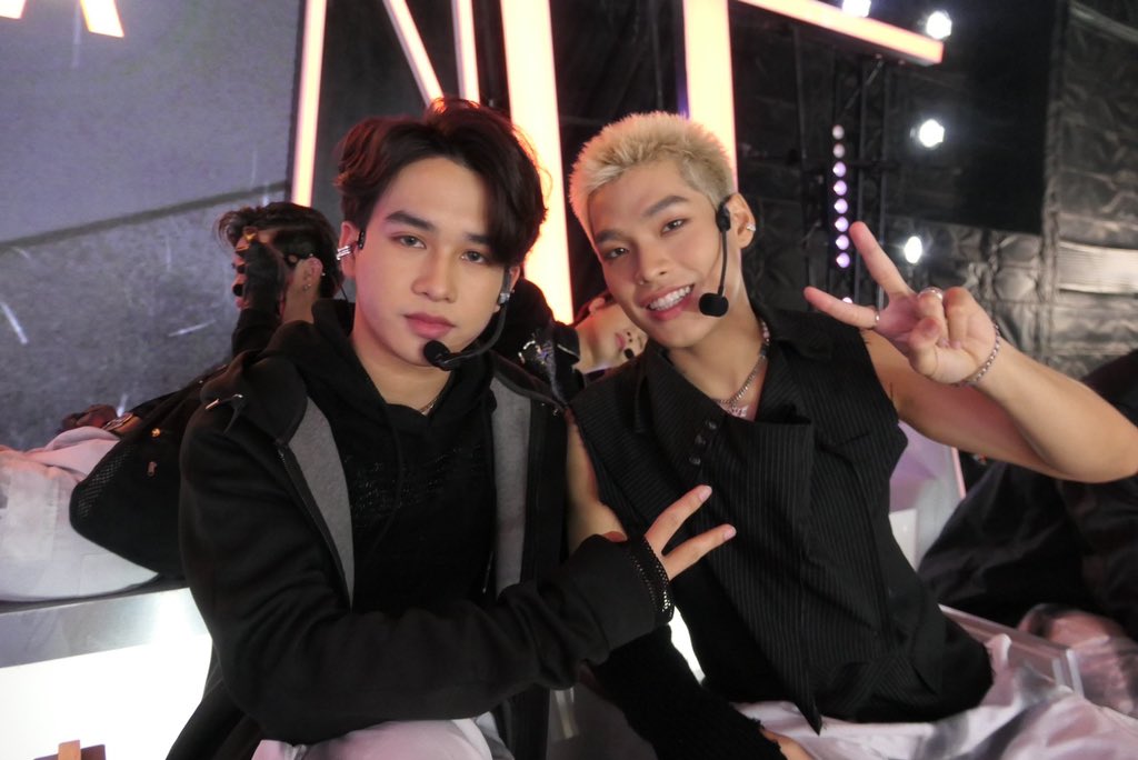 b_ganokpon's tweet image. ขอบคุณทุกคนที่อยู่ด้วยกันตลอดตั้งเเต่เริ่มต้น รักทุกคนมากนะ #ProjectAlphaTHFinalEP #ProjectAlphaTH #GMMTV