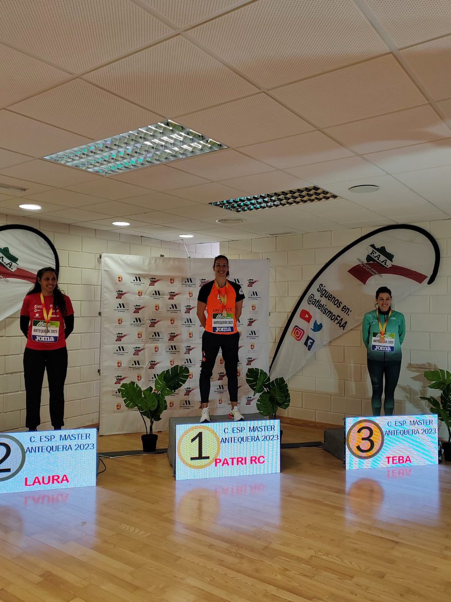🔶🔷 Els i les atletes de L’Hospitalet Atletisme segueixen triomfant 🫡

Aquest cap de setmana:

✅ 🥇 de Patricia Hidalgo i RC al Campionat ESP màster

✅ 🥈 nou podi de <a href="/Pritchard800/">Alex Rodriguez 🦈</a>. 21 K a la Marató del Mediterrani

✅ 🥈 <a href="/maricarmenpr8/">Maricarmen Paredes</a> segona a la Cursa de la Dona