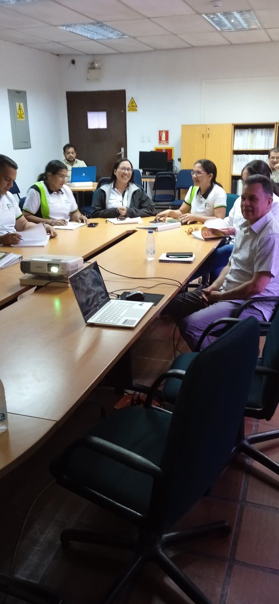 CdchtUCLA's tweet photo. Exitosa visita a @Fundacana donde conversamos sobre "La Investigación y su Divulgación en la Comunidad Científica".  

Actividades que fortalecen la relación universidad-industria, y crean #alianzasestrategicas #DIUCLA #CDCHTUCLA #capacitacionempresarial https://t.co/GbnSRu0HBm