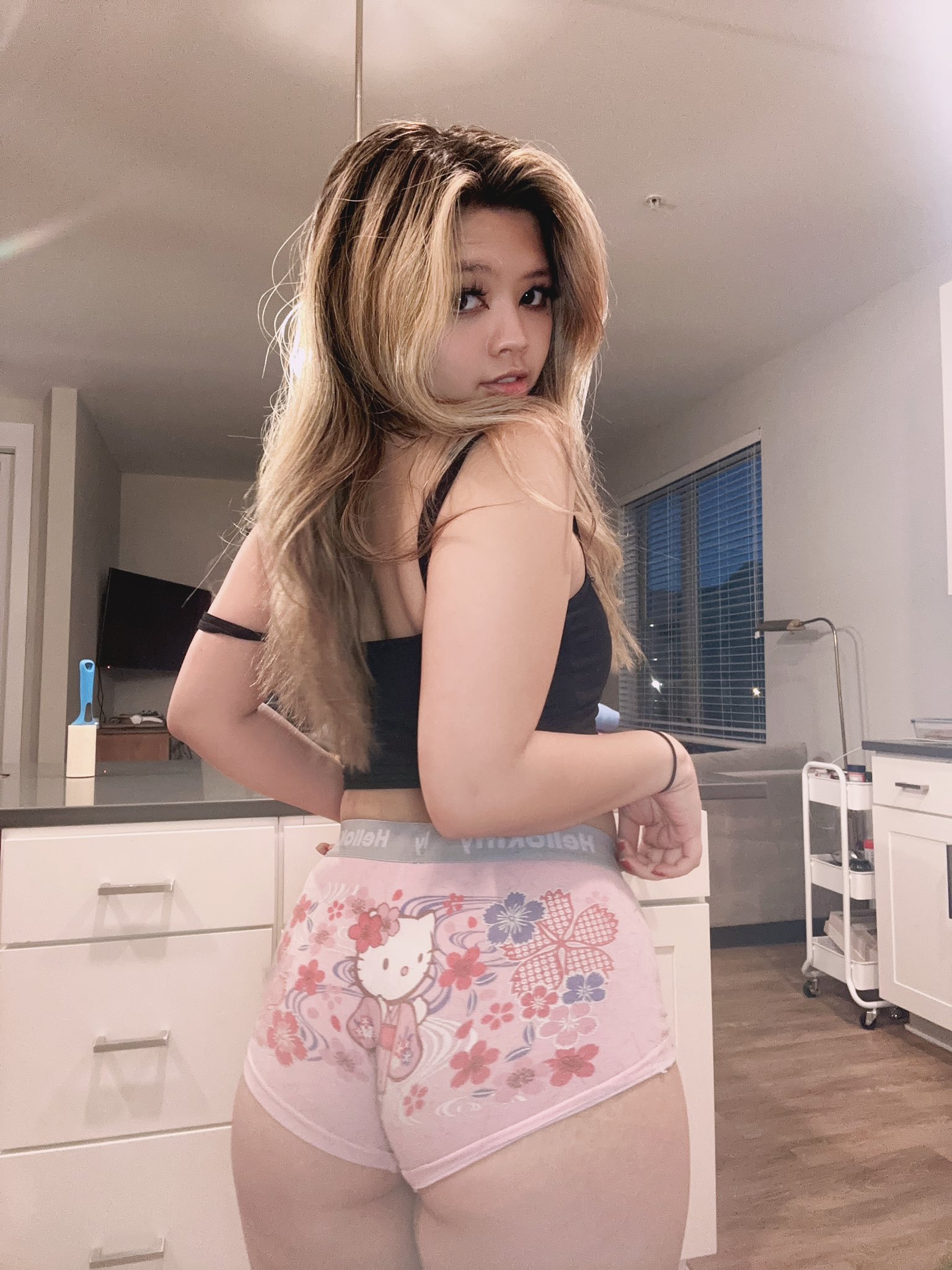 Ivory Night top 0.3% on Twitter: "Dms are open to slide in https://t.co