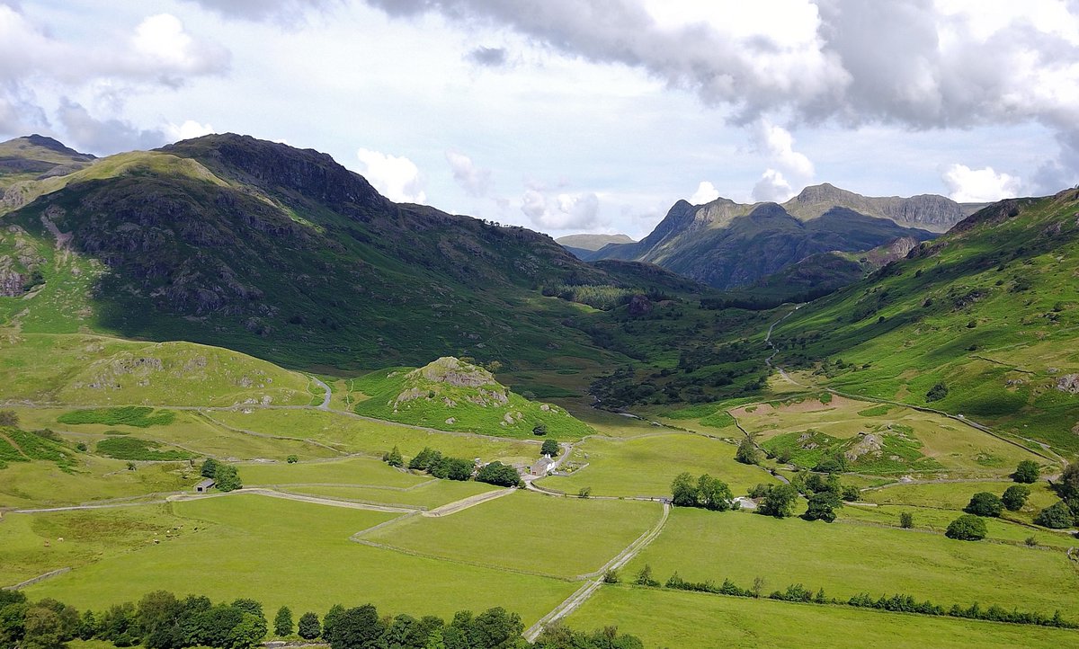 *Farm Let* Set in a beautiful location at the head of the Little Langdale valley, Fell Foot Farm is now available to let. Extending to circa 177 hectares with fell land. Find out more> bit.ly/FellFootFarm #farmtenancy #LakeDistrict