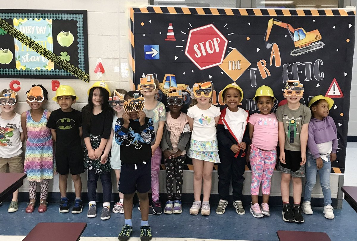 Hoover CNP (@hoovercnp) on Twitter photo The students <a href="/GreenValleyElem/">Green Valley Elem</a> <a href="/HooverSchools/">Hoover City Schools</a> are hard at work digging into Breakfast! <a href="/BreakForAPlate/">Break for a Plate Alabama</a> #NSBW23 #breakfastzone The students <a href="/GreenValleyElem/">Green Valley Elem</a> <a href="/HooverSchools/">Hoover City Schools</a> are hard at work digging into Breakfast! <a href="/BreakForAPlate/">Break for a Plate Alabama</a> #NSBW23 #breakfastzone