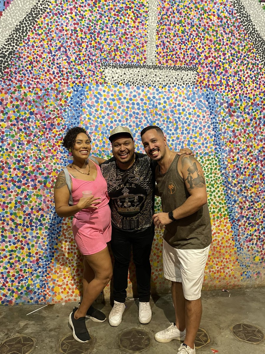 sambemos's tweet photo. Domingo foi dia de comemorar o aniversário antecipado da @oficialgresil no @barodromo com uma parte da diretoria, harmonia e com esse cara, @Pittydemenezes, que junto com mestre @luiz_lolo e toda equipe, protagonizaram um dos momentos mais marcantes do desfile da escola.
#gresil https://t.co/EjCAMcyPZ9