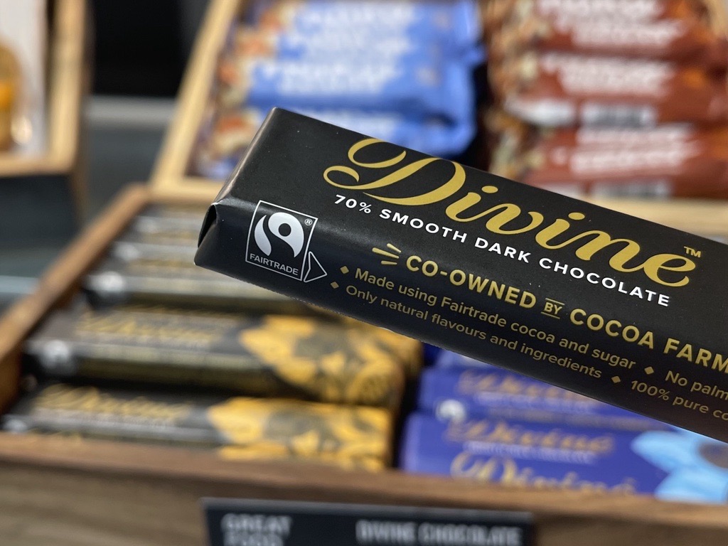 You can find @divinechocolate sold in the refectory and many of our @GreatFoodLeeds cafes on campus. They are certified by @BCorpUK and marked Fairtrade 🍫🌿