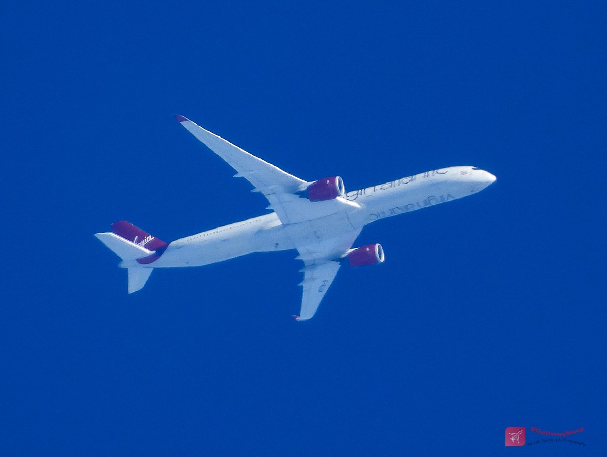 TheSnoopySnoop's tweet photo. #VS8 🇬🇧 Virgin Atlantic
Airbus A350-1041, G-VLUX
606mph, 39,000ft (7.4miles), LAX/LHR
#AvGeek #Planespotting #aviation #aviationphotography #nikonphotography @VirginAtlantic https://t.co/uEGz4K4qIb
