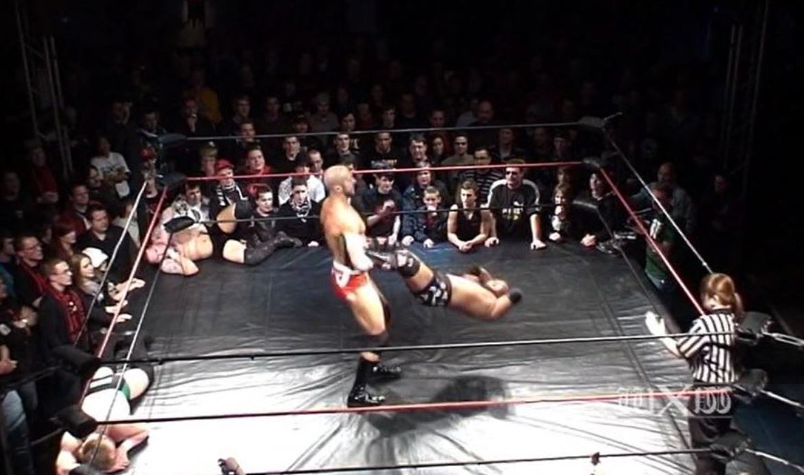 tlcde9101's tweet photo. Today's Claudio Stats @ClaudioCSRO @CSROSource @PushCesaroWWE (1/2) 8 years ago 3/7/2015 Cesaro/Tyson Kidd def New Day in New York NY; 2010-Claudio def KAGETORA, Paul Tracey &amp; Tommy End @ wXw 16 Carat Gold (photos) #wwe #aew @ringofhonor #WatchROH https://t.co/xtwbla4hfs