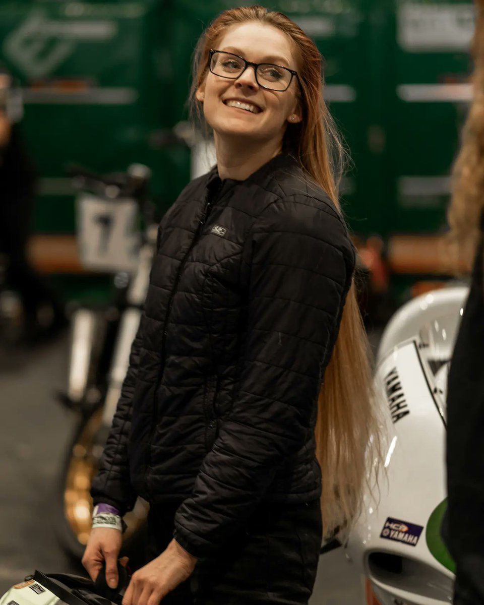 Outside: 😊 all is well, nothing to see here 
Inside my brain: oh no, oh no, oh no, oh no 🤣🤣

📸 Credit: <a href="/jordanlleee/">Jo</a> <a href="/wreckitwren/">wreckitwren on only fans</a>

Event: <a href="/UKTriumph/">Triumph Motorcycles</a>  <a href="/MCNnews/">Motor Cycle News</a> <a href="/MCNBikeShow/">MCN Motorcycle Show</a> #BikerGirl #womenwhoride #triumph #TriumphRocket