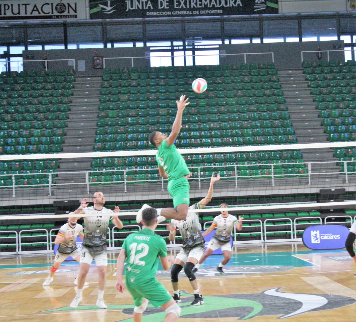 Queremos felicitar a nuestro jugador Adner Joel Ortega, que gracias a su gran actuación en el partido de la pasada jornada, ha sido elegido para formar parte del septeto ideal de la decimonovena jornada de la Superliga2 de Voleibol. FELICIDADES JOEL!!