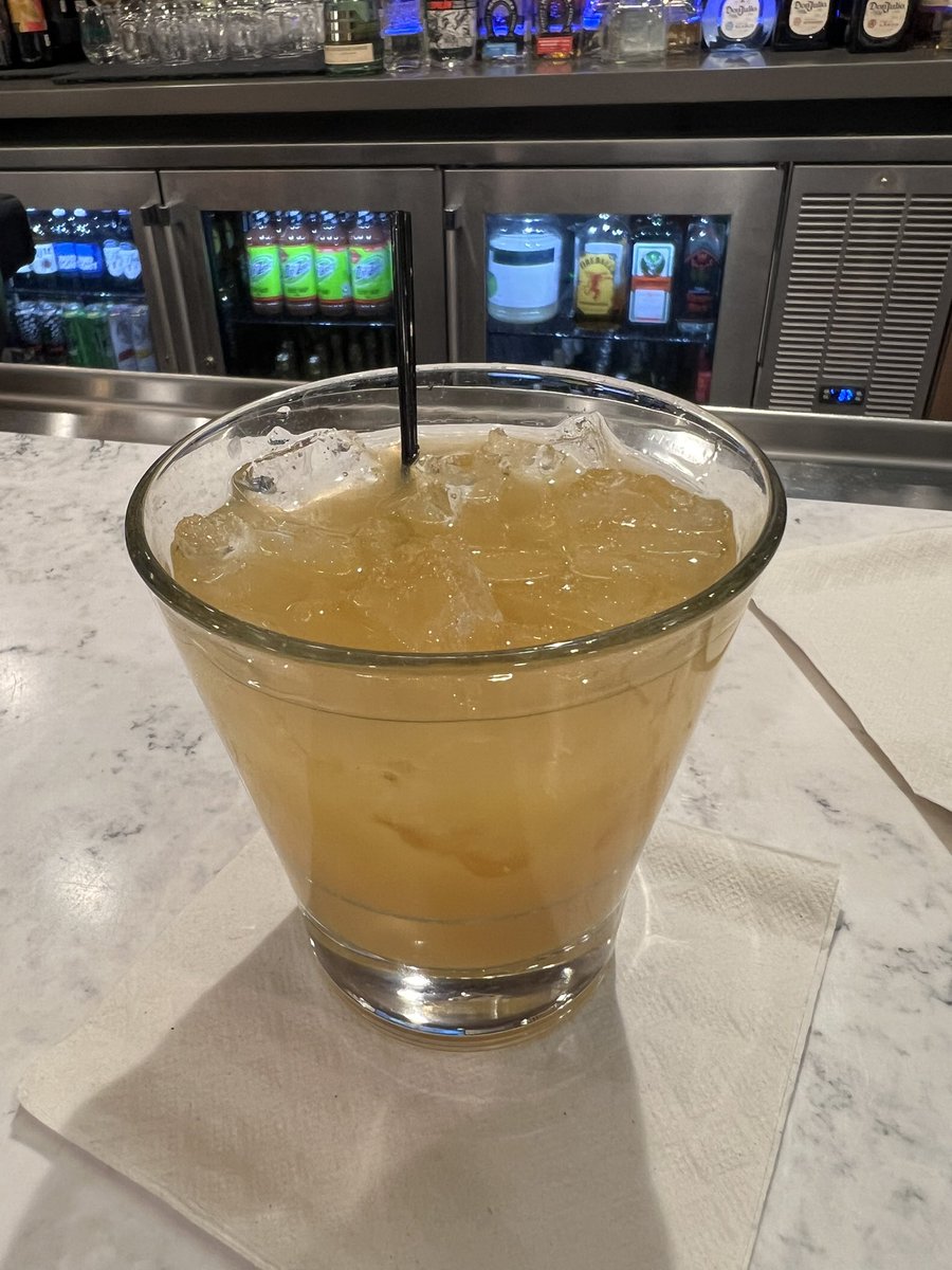 Airport drinks!!! Vacation starts now!