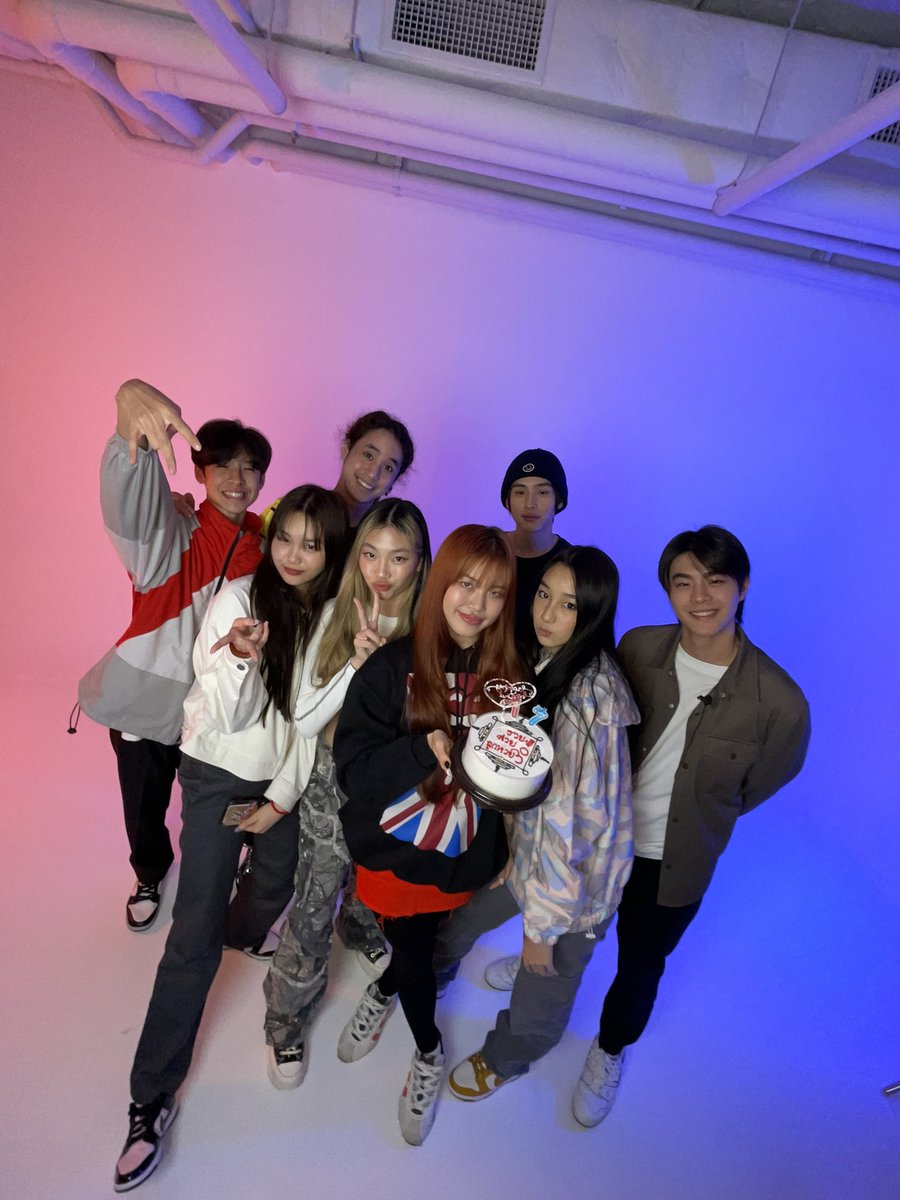 Alala_WhiteFox's tweet photo. 7 MARCH 
Let's cheers on @Minnieboontika Birthday 🎂🧁🍰

#MINNIEDAY 
#minniealala
#ALALAWhiteFox 
#WhiteFoxGMM https://t.co/N3NDHwNed8