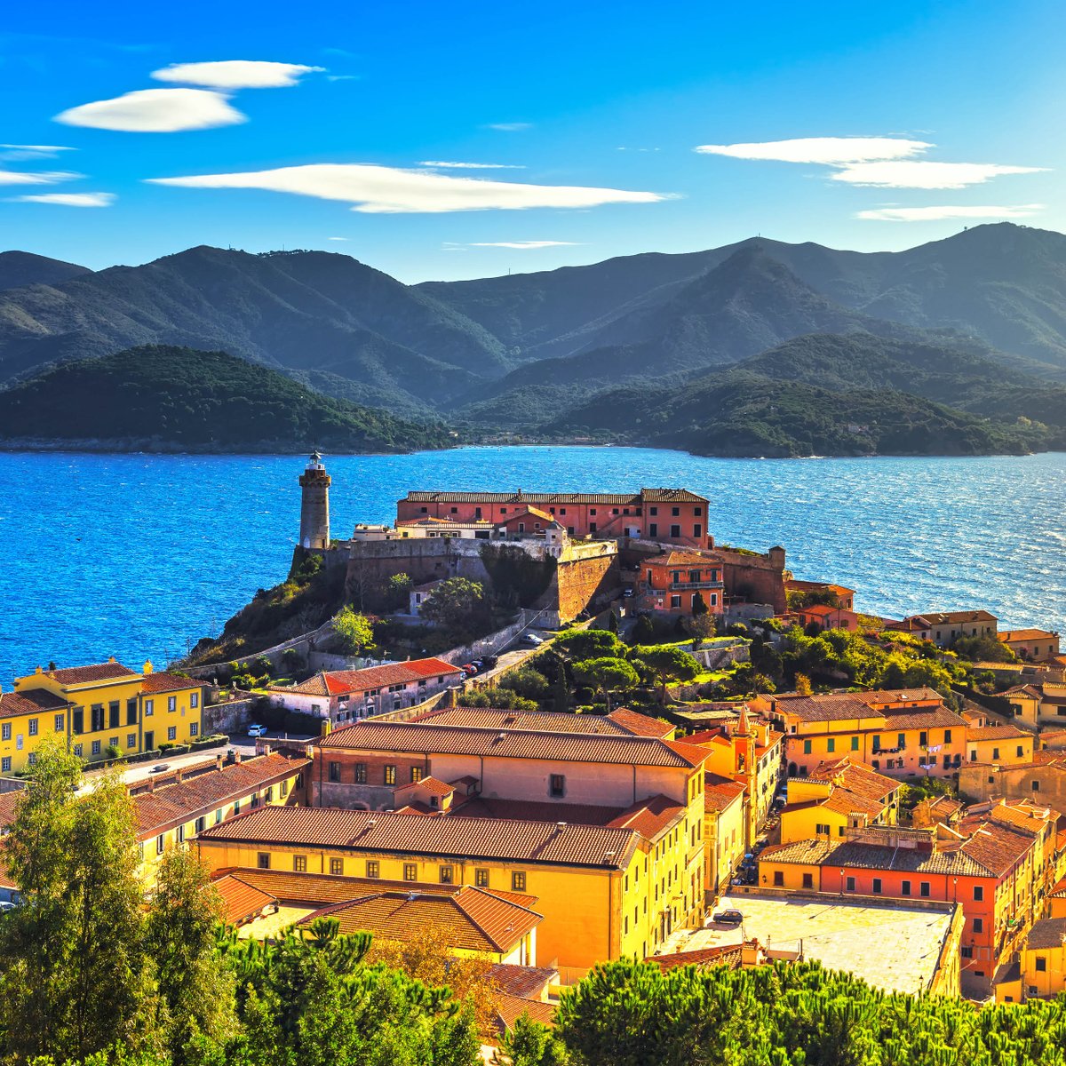 On this express week-long luxury Rail &amp; Sail break, following a four-night mini cruise round trip from Rome, visiting Corsica, you will head to Venice by first class rail for a two-night stay ahead of an overnight journey on the Venice Simplon-Orient-Express. ⛵🚂🇮🇹
